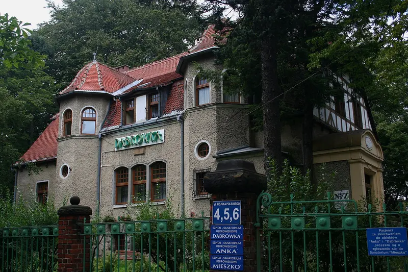 Sanatorium Dąbrówka – Szczawno-Zdrój
