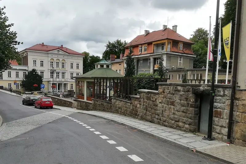 Jedlina-Zdrój – Jedlina-Zdrój